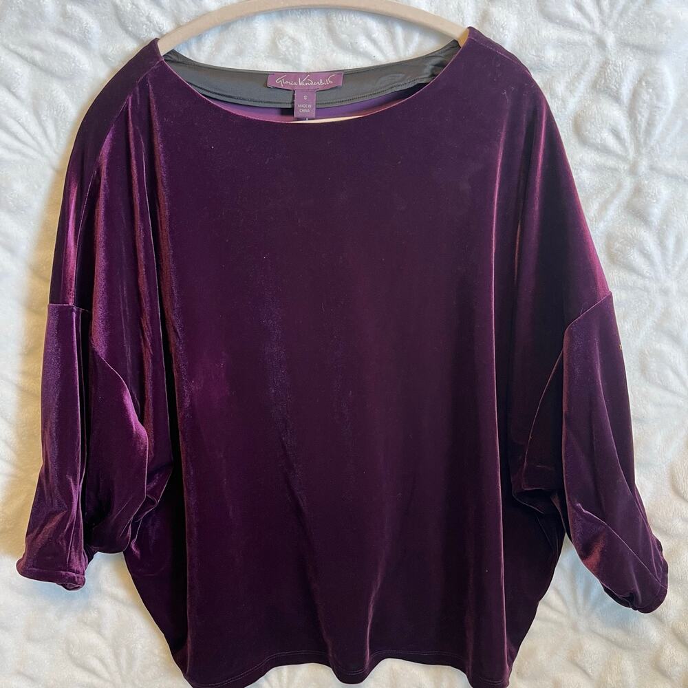 Gloria Vanderbilt velvet shirt purple long sleeve preowned great sz S oversized